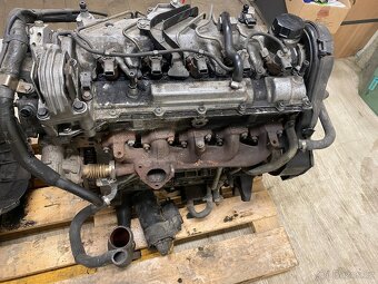 VOLVO - MOTOR 2.4D 96KW D5244T2 najeto 290 000KM - 5