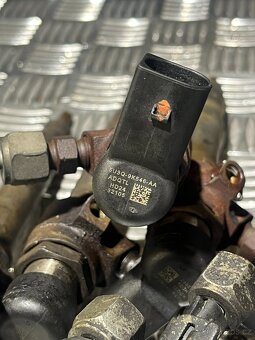 // Vstřikovače Jaguar XF 2.7D 152kw // - 5