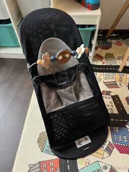 Lehatko/houpatko BabyBjörn se zárukou :-) - 5