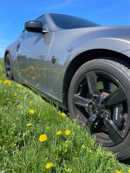 Nissan 370Z - 5