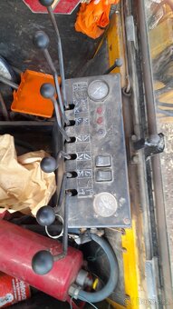 Traktorbagr zetor 7745 rv 1995 - 5