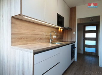 Pronájem bytu 3+1, 56 m², Pardubice, ul. Kosmonautů - 5