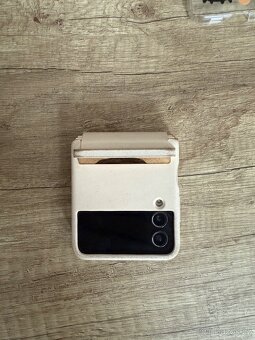 Samsung galaxie zflip 4 256Gb gold - 5