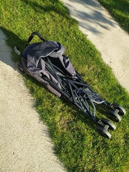 Prodám golfový kočárek zn. Lionelo - 5