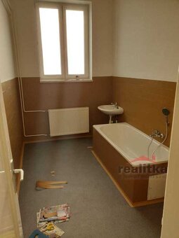 Prodej prostorného bytu 1+1, 55m2, Opava, ul. Komenského - 5