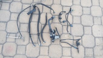 Náhradní díly různé Yamaha R1 - 5