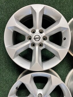 6x114,3 R17 Originál Alu Nissan Navara - ET 30 - 5