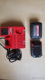 Milwaukee M18 rázový utahovák 1/4" a vrtacka-sroubovak - 5