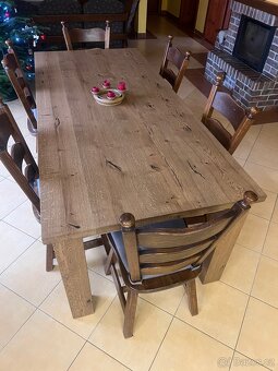 Celomasivní dubový jídelní stůl - 5