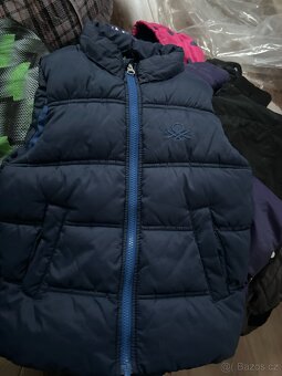 Velká krabice bundy+ vesty - 5