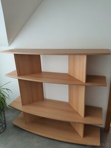 Knihovna, regál - 5