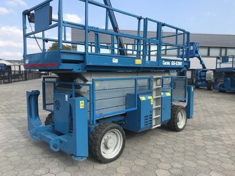 Nůžková terénní plošina GENIE GS 5390RT rv.2008 - 5