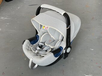 Britax Baby-Safe 2 i-Size + isofix základna - 5