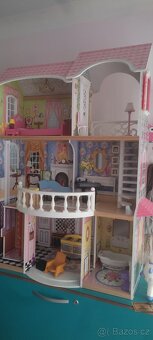 Domeček pro barbie. Značka KidKraft - 5