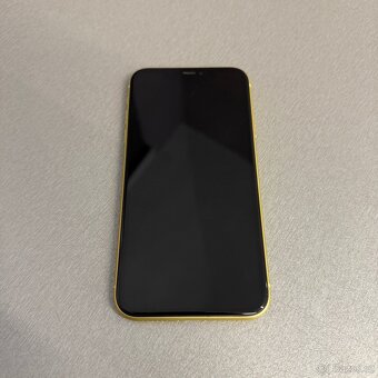 iPhone 11 64GB žlutý, pěkný stav, 12 měsíců záruka - 5