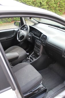 Opel Zafira A, 7 mistné, rv. 2005 - 5