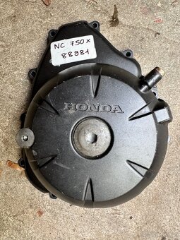 Honda NC 700 S víko alternátoru - 5