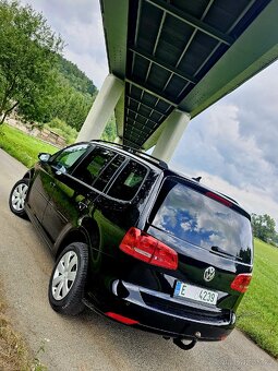 Vw Touran Comfortline 2.0tdi 5 mist pravidelný servis - 5