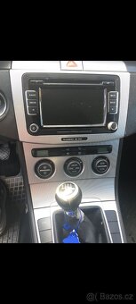 Prodám v dobrém stavu VW Passat, r. 2006 - 5