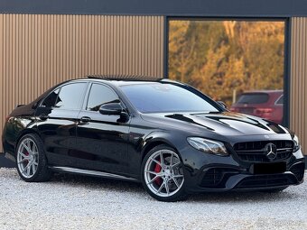 Mercedes-Benz AMG E 63 S 4Matic Panorama,360,Burmester,750PS - 5