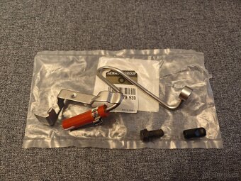 RENAULT 8200679939 - 5