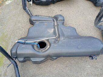 Koncern palivové nádrže - 5