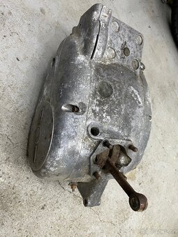 Motor ČZ 125 T – zdroj dílů nebo na renovaci - 5