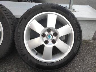 letní pneu 195/50 R15 82V na 15" alu discích Škoda Fabia I - 5