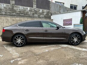 AUDI A5 SPORTBACK 3.0TDI 180KW QUATTRO,XENON,SOUND,ALCANTARA - 5