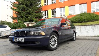 BMW 523i - 5