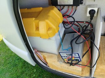 DETHLEFFS pro 4.Fr.postel. Mover+bat. Sprcha. 100km/h - 5