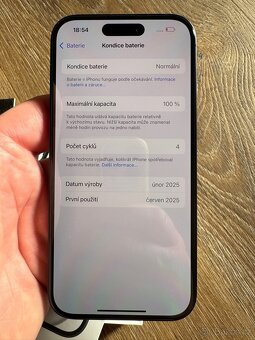 Zánovní IPhone 15 128gb - 5