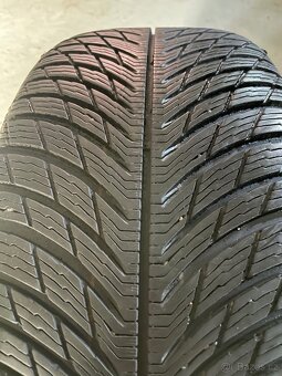 Orig zimni Audi A6 S6 4K c8 r19 Michelin 245/45/19 95% - 5