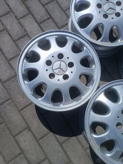 215. Originál ALU kola Mercedes A - 5