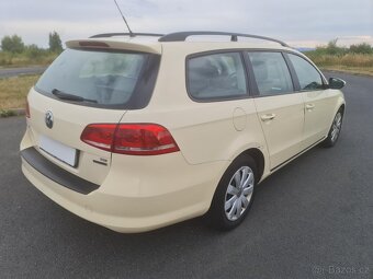 VW Passat 1.6TDI kombi, 77kW, 4/2013, servisní knížka - 5