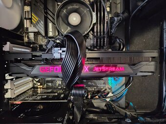 Palit GeForce RTX 3070 JetStream OC 8GB - top stav, záruka - 5