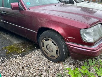 Mercedes Benz w124 E200TE - 5