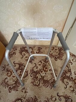 Čtyřbodové pevné chodítko - úzké - sleva - 5