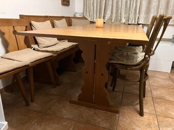 Starožitná komoda, jídelní stůl, lavice, židle - 5