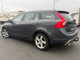 Volvo V60 D6 hybrid 4x4 - 5