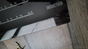 Indukční deska Electrolux EHH4654HFK – plně funkční, ulomený - 5