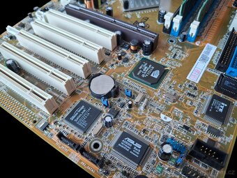 Retro základni deska ASUS A7N8X Deluxe/Gold 2.0 - 5