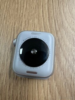 Chytré hodinky Apple Watch SE (2022) - 5
