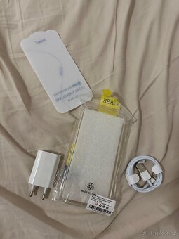 iPhone 15 – 128 GB – světle modrá – 96 % baterie – TOP STAV - 5