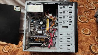 Skříň k PC s TV kartou - 5