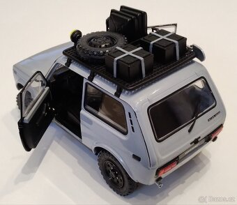 Lada Niva 1/18 - 5
