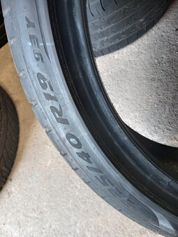 225/40R19 LETNÍ PNEU RUNFLAT 2 KS NA BMW - 5
