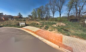 pozemek pro stavbu RD s vybudovanými přípojkami a vjezdem - 5