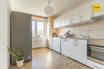 Prodej bytu 3+1, 75 m2, Velké Popovice - klidná loka, 133499 - 5