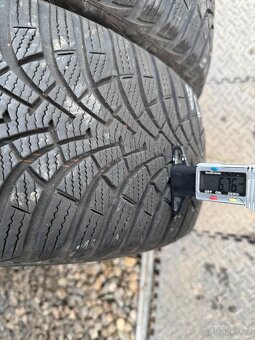 205/60/16 - Goodyear zimní pár pneu - 5
